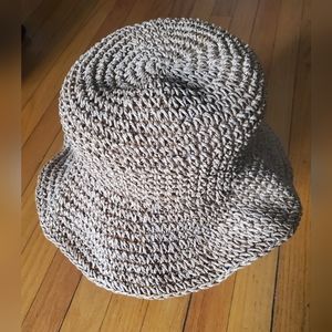 Wicker floppy bucket hat